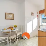 #352 Travessa Do Mar Flats By Holidays * Αλμπουφέιρα